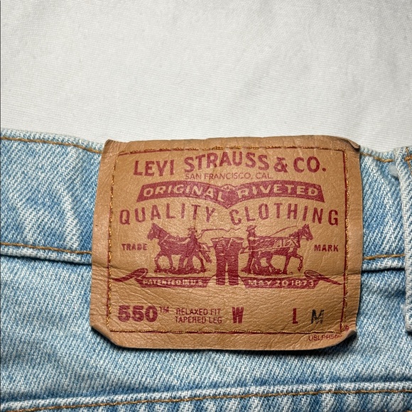 Vintage Levi's Denim Jeans - Picture 2 of 5